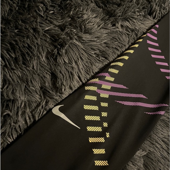 Nike Leggings - Picture 4 of 7